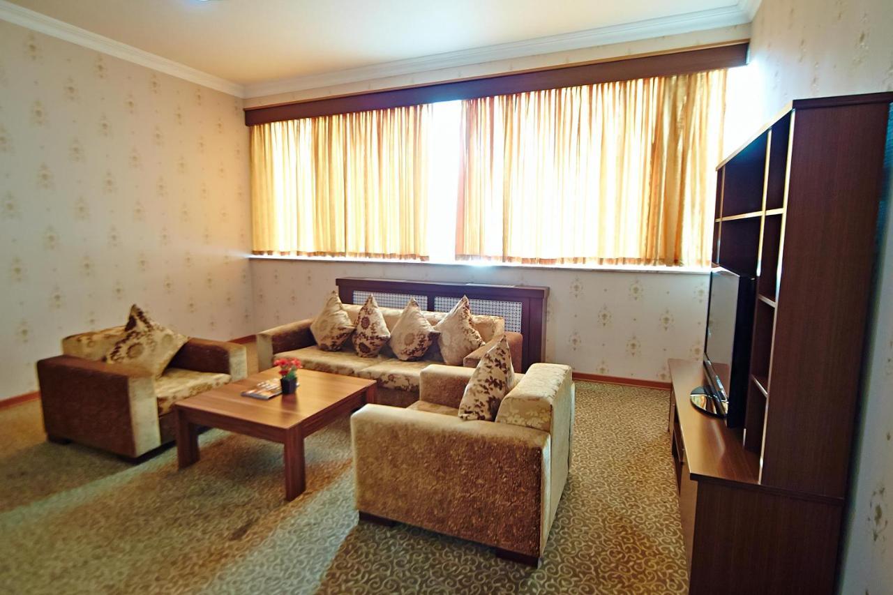 Grand Nakhchivan Hotel Zewnętrze zdjęcie
