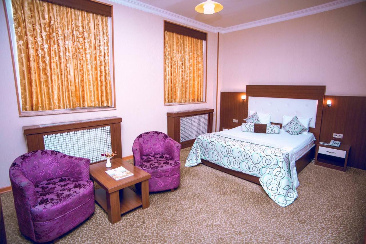 Grand Nakhchivan Hotel Zewnętrze zdjęcie