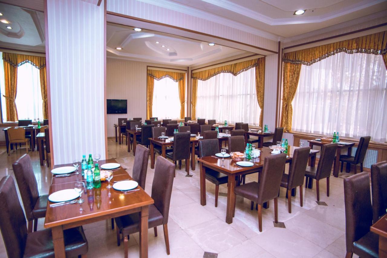 Grand Nakhchivan Hotel Zewnętrze zdjęcie